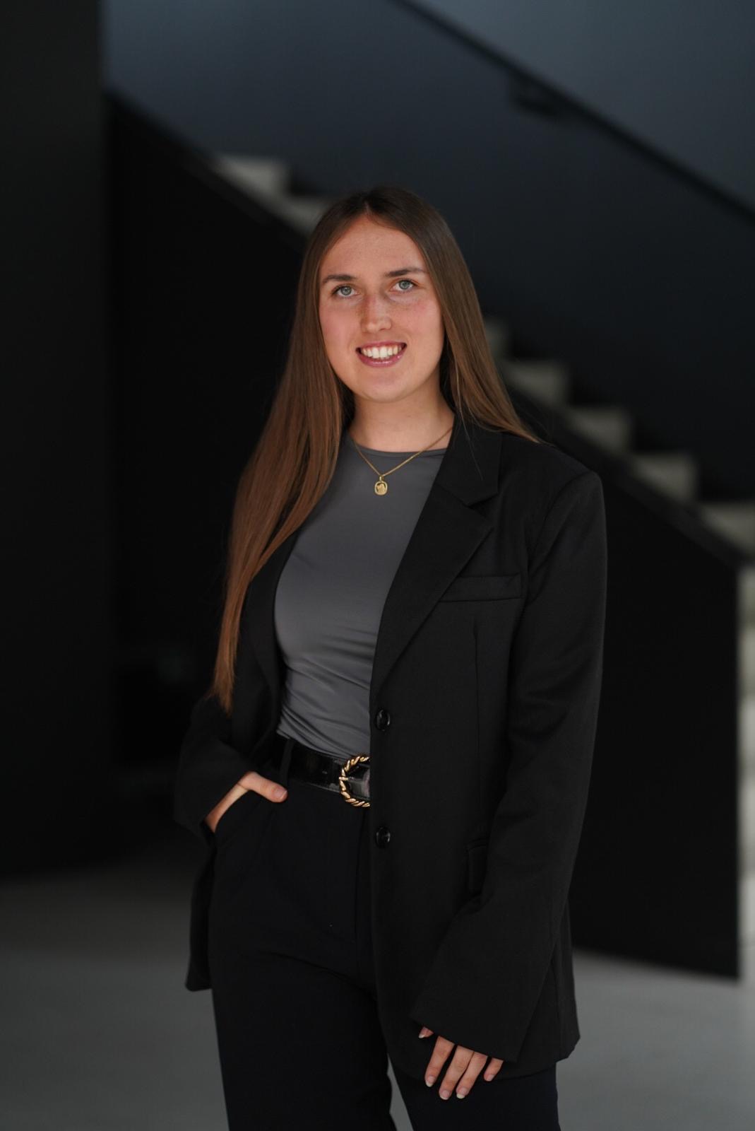 Porträt von Selina Wieser